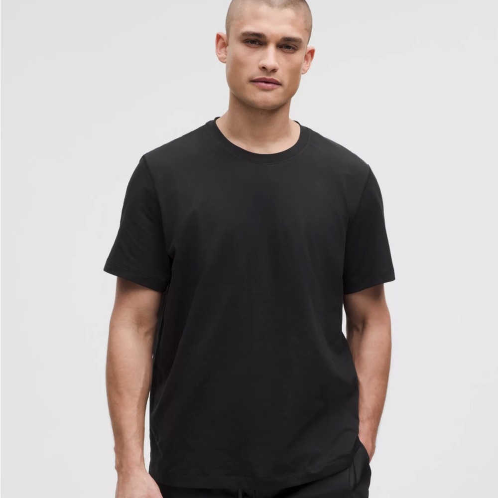 Lululemon Black Men's Short Sleeve Tee
